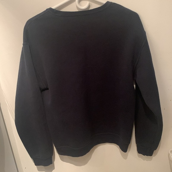 Beautiful Black Crewneck Sweater with embroidered Orange Peach SZ Large 😍 - Picture 4 of 4